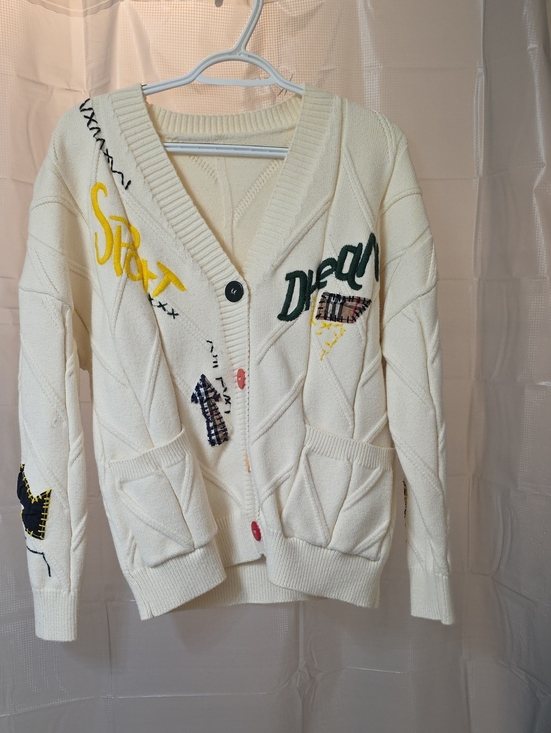 Sweaters - Women’s Cream Embroidered V-Neck Cardigan Sweater